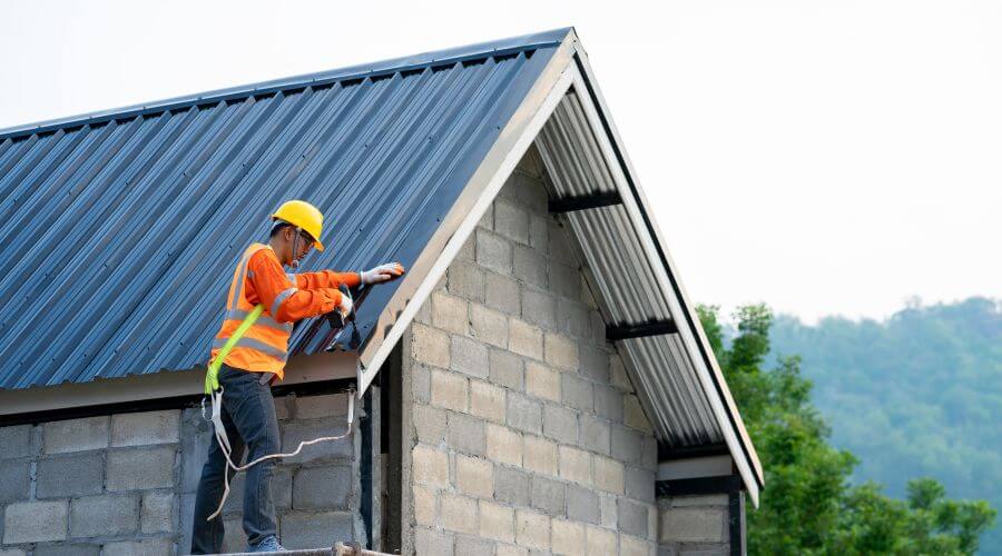 Expert Emergency Roof Repairs services in Wellington, KY